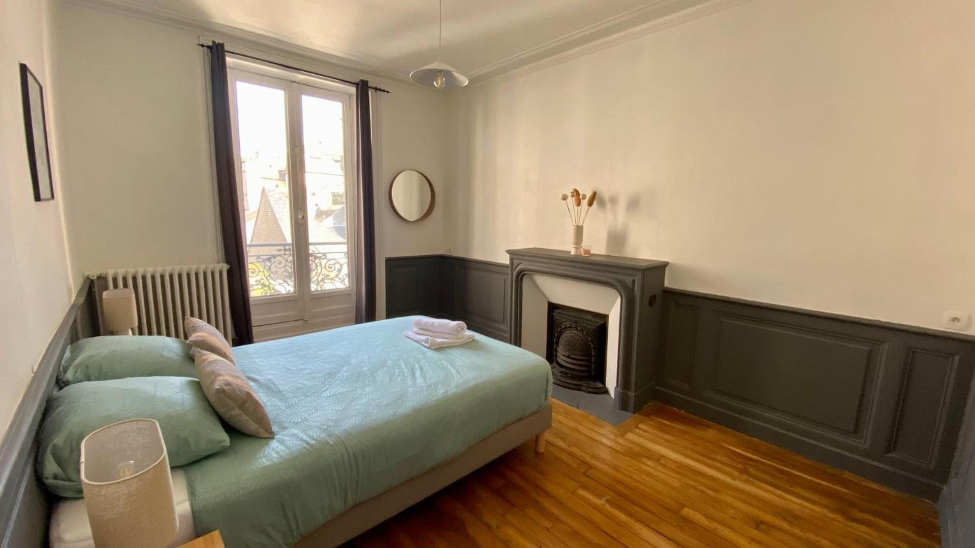 Spacieux Pour 10 Personnes Au Coeur De Rennes Exterior foto
